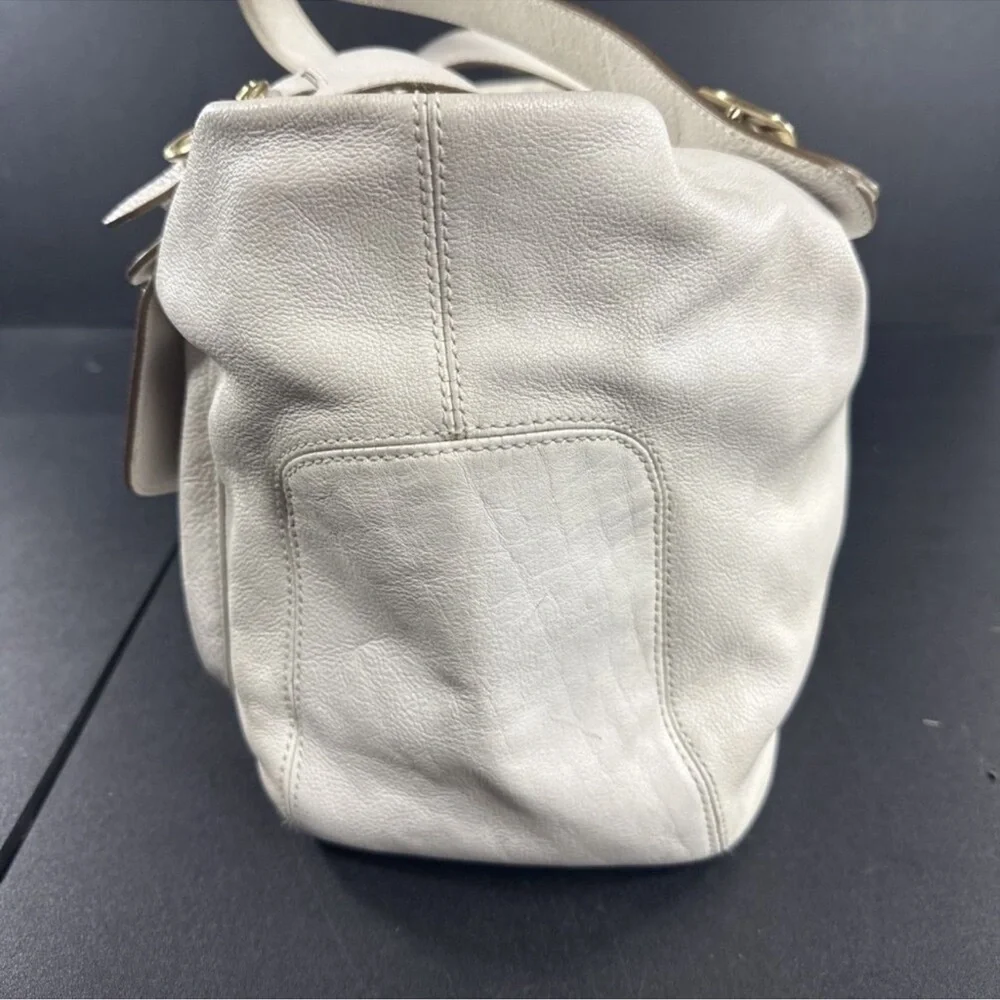 Michael Kors Cream Leather Downtown Hudson Shoulder Bag with Gold Accents